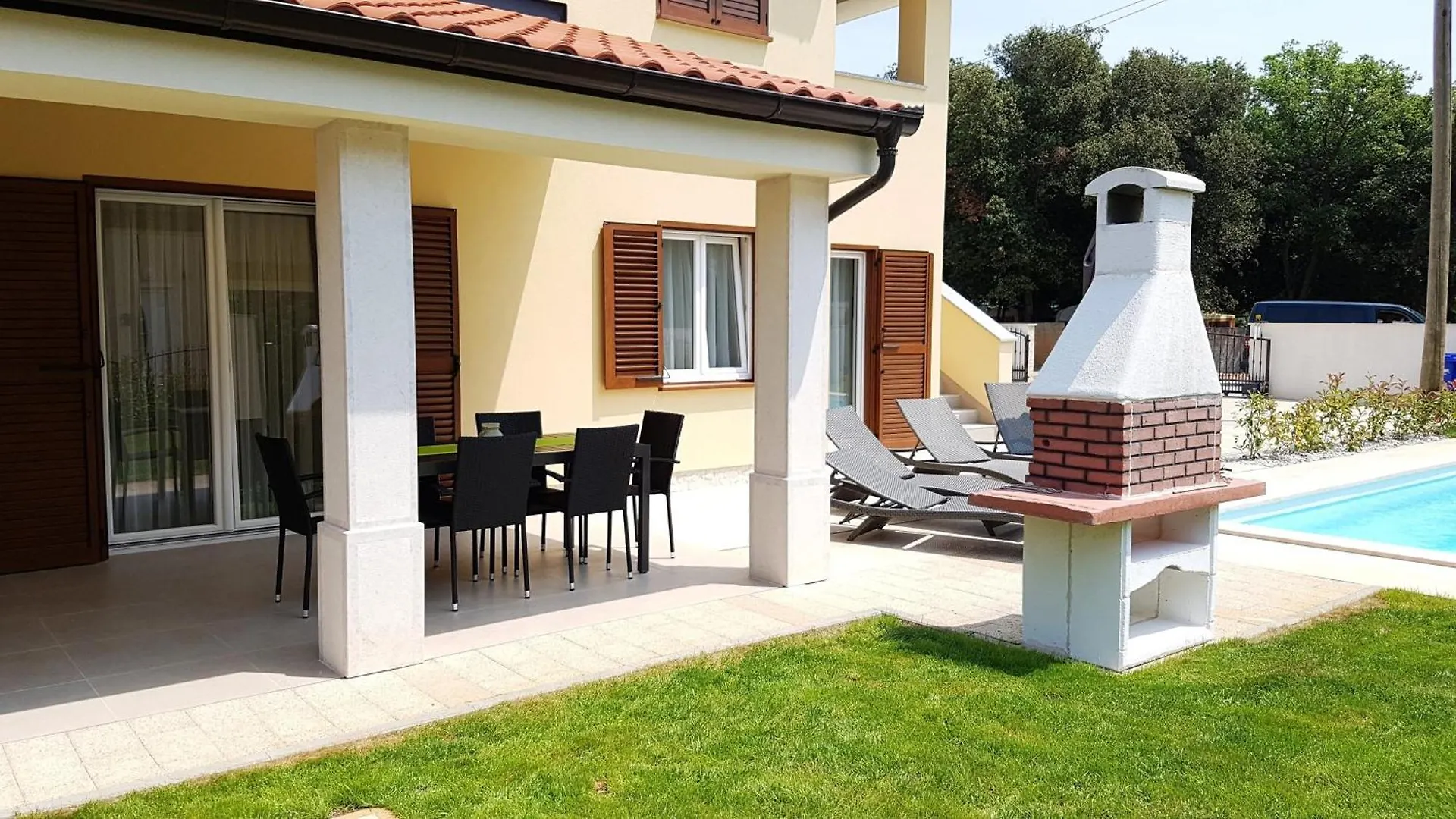 Villa Olivia Private Pool Banjole Croatia