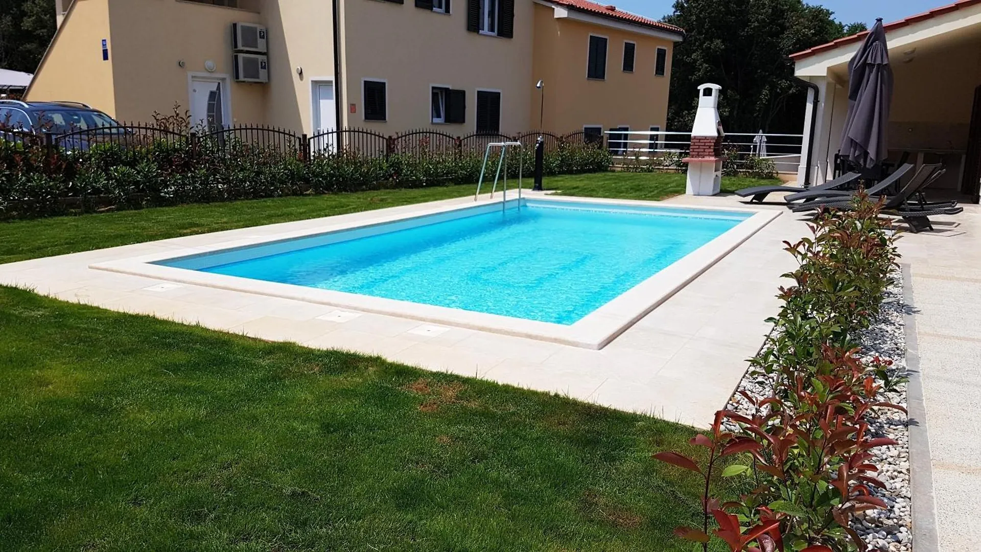 Villa Olivia Private Pool Banjole Croatia