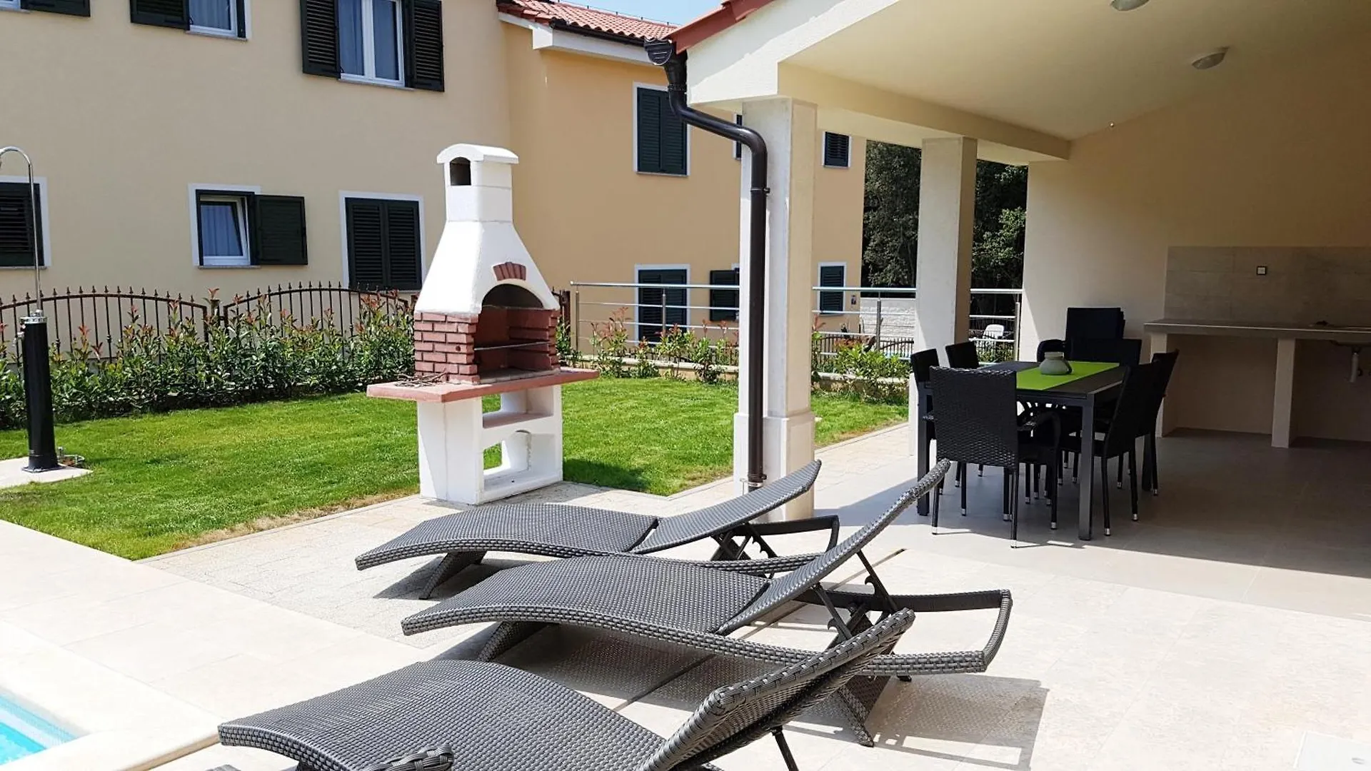 Villa Olivia Private Pool Banjole 0*,  Croatia
